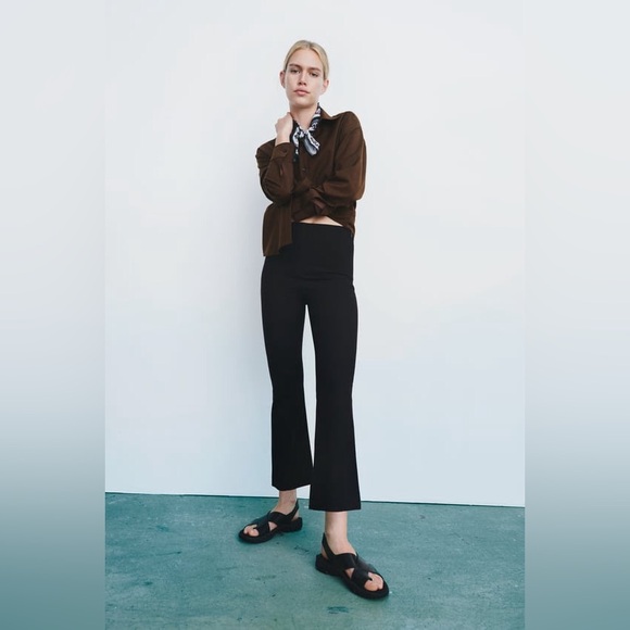 ZARA Cropped Flare Stretch Legging Pants - Picture 2 of 7